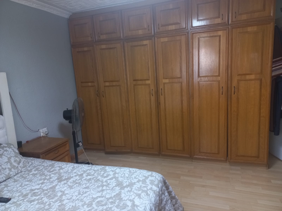 4 Bedroom Property for Sale in Woodlands Western Cape